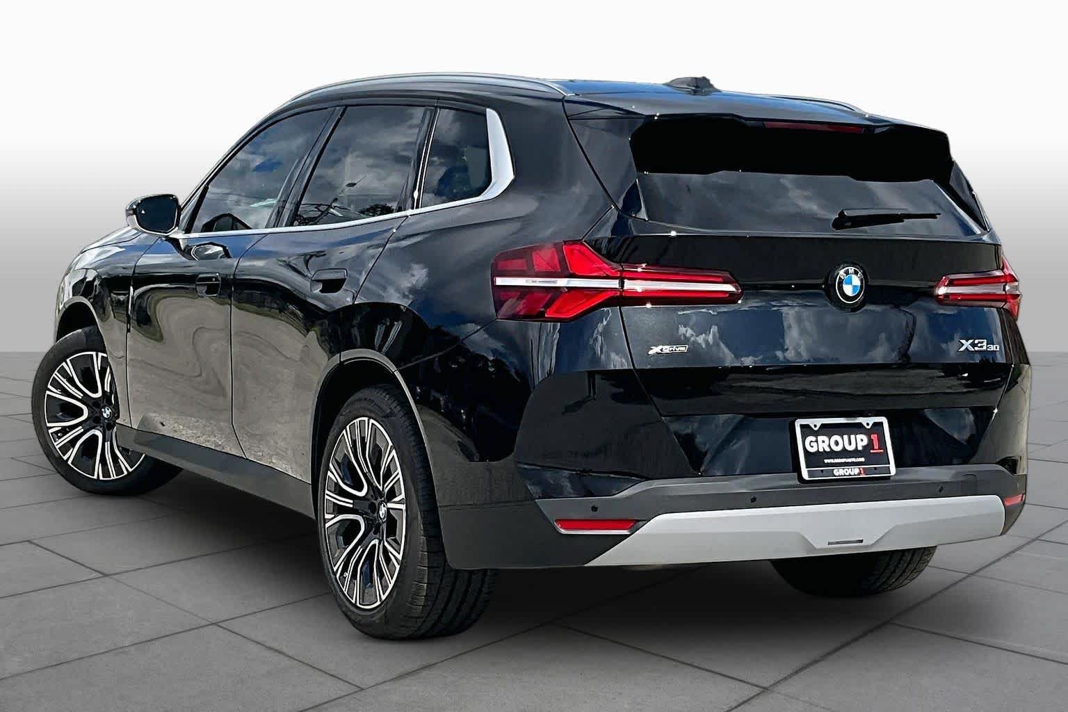 Used 2026 475/Black Sapph BMW 30 xDrive image 11