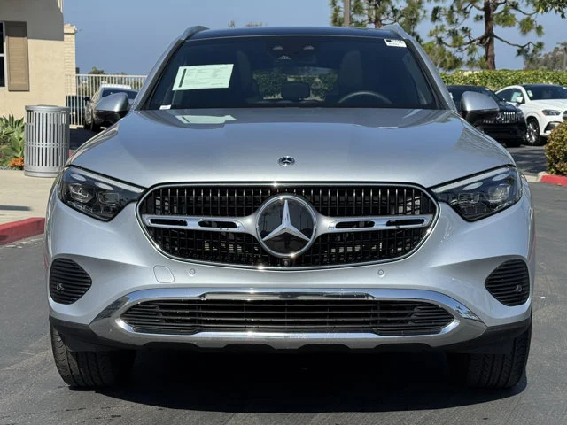 Used 2023 Cirrus Silver Metallic Mercedes-Benz GLC 300 image 3