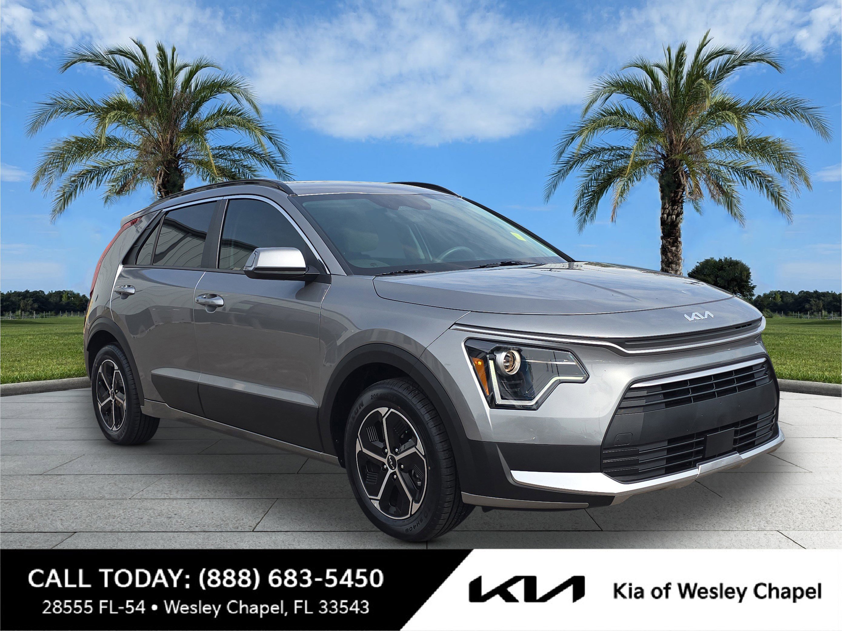 2025 Kia Niro EX HEV's photo