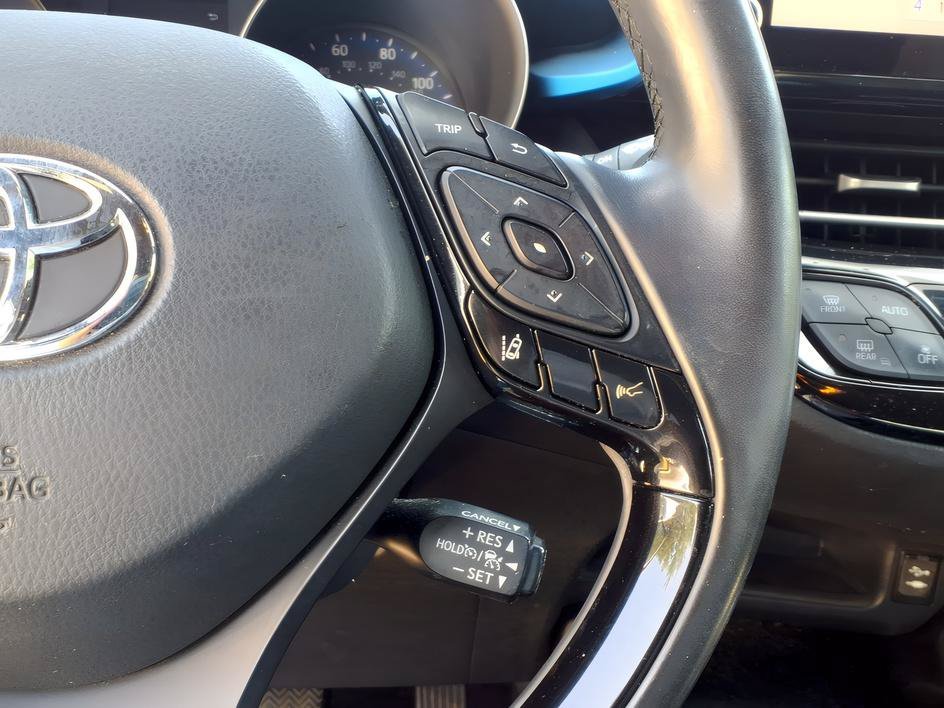Used 2019 Blizzard Pearl Toyota XLE image 29