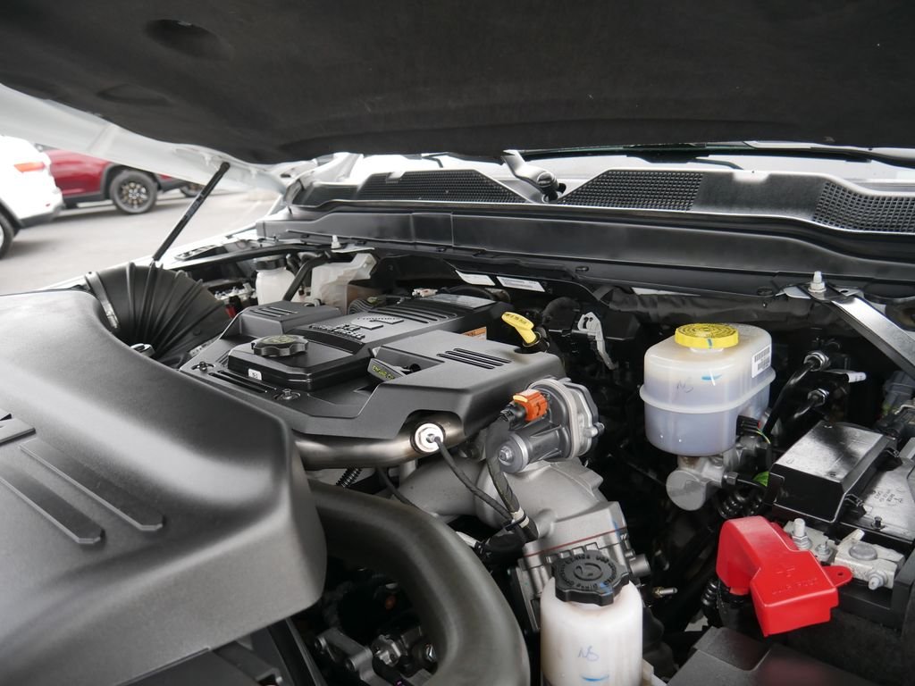 Used 2024 White Ram SLT image 11