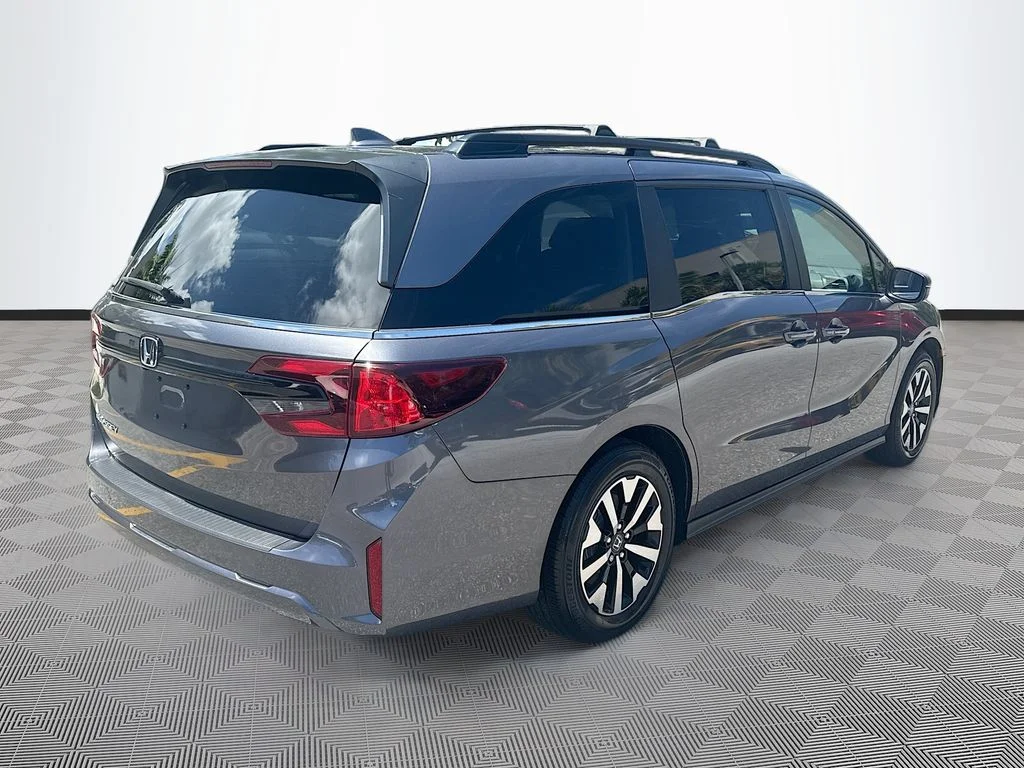 Used 2025  Honda EX-L image 6