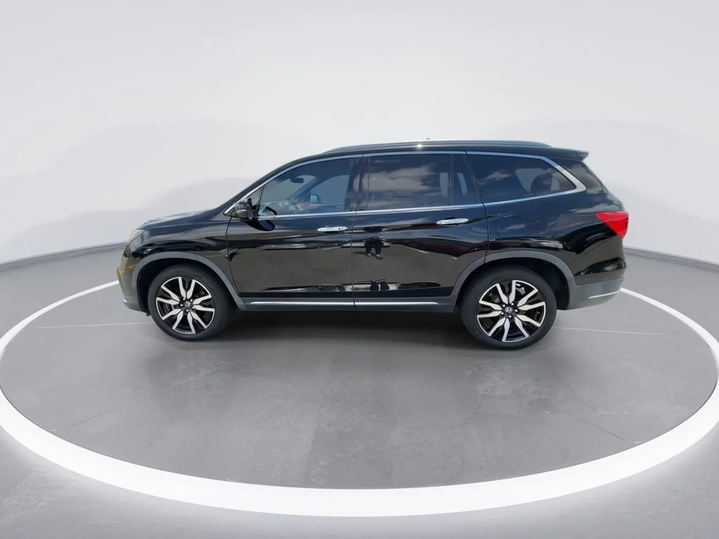 Used 2020  Honda Touring image 5