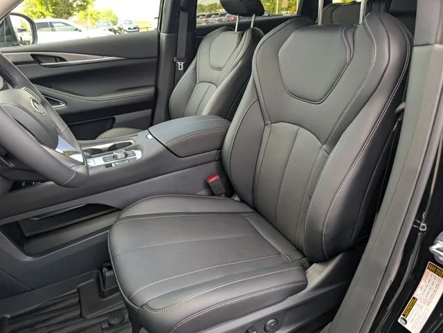 New 2027 MINERAL BLACK INFINITI LUXE image 5