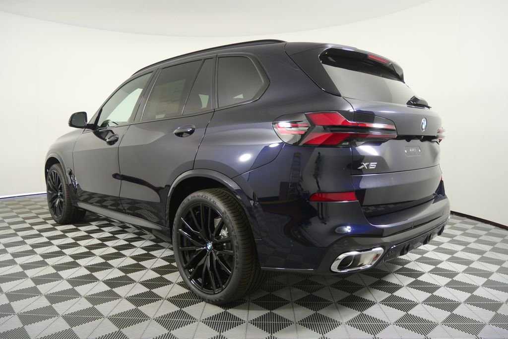 New 2026 Carbon Black Metallic BMW sDrive40i image 5