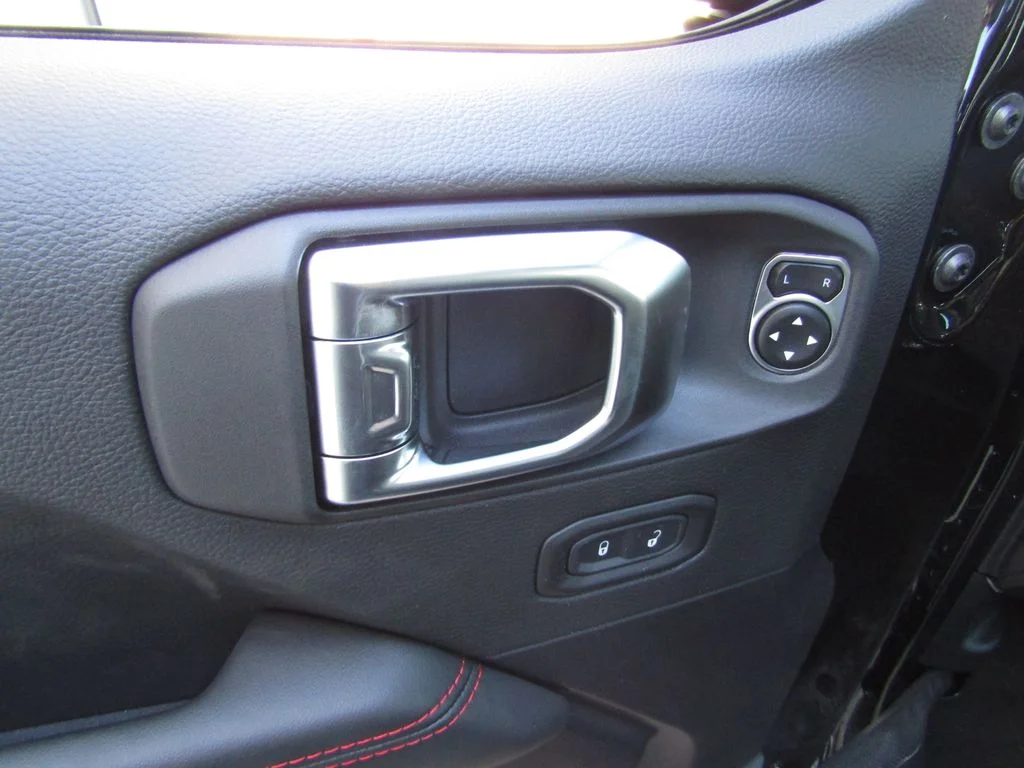 New 2026 Black Clearcoat Jeep Rubicon X image 23