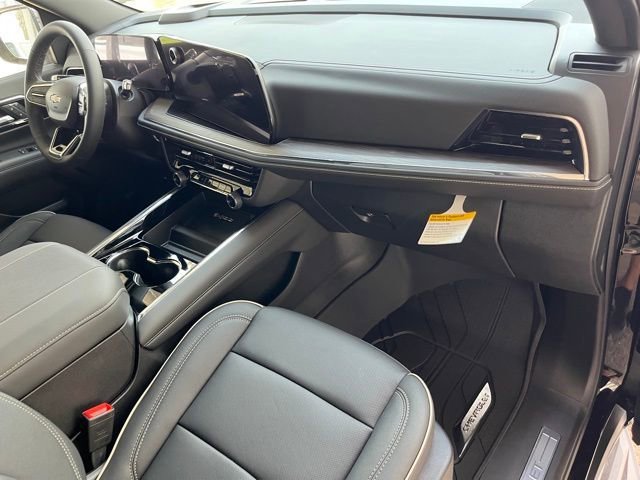 2025 Chevrolet Suburban Premier - Photo 17