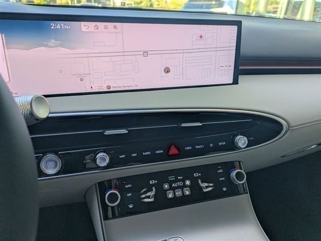 Used 2026 Red Genesis 2.5T Select image 9