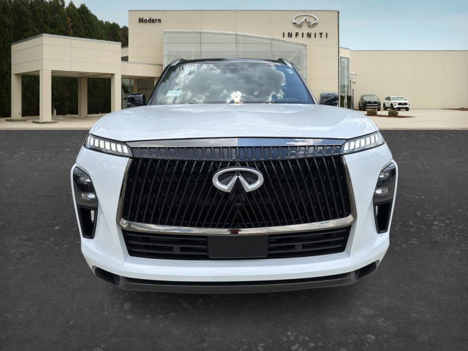New 2026 Radiant White/Black Obsidian INFINITI AUTOGRAPH image 2