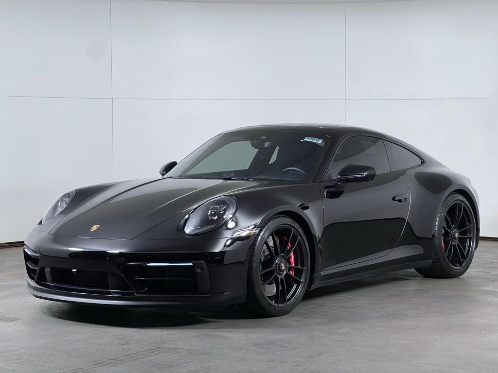 2024 Porsche 911 Carrera 4 GTS Coupe's photo