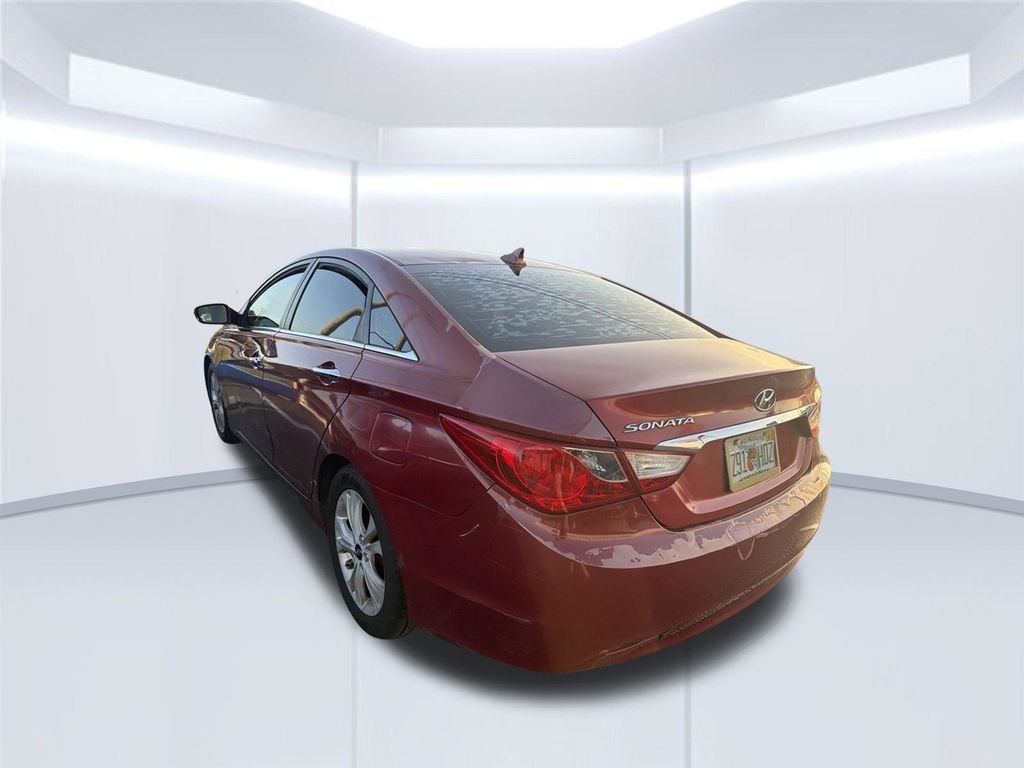 Used 2011 Red Hyundai Limited image 28
