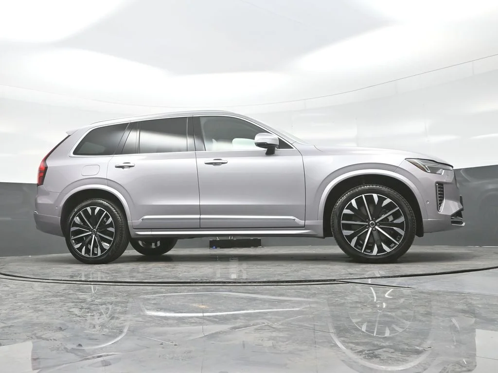 New 2026 Aurora Silver Volvo Plus image 26