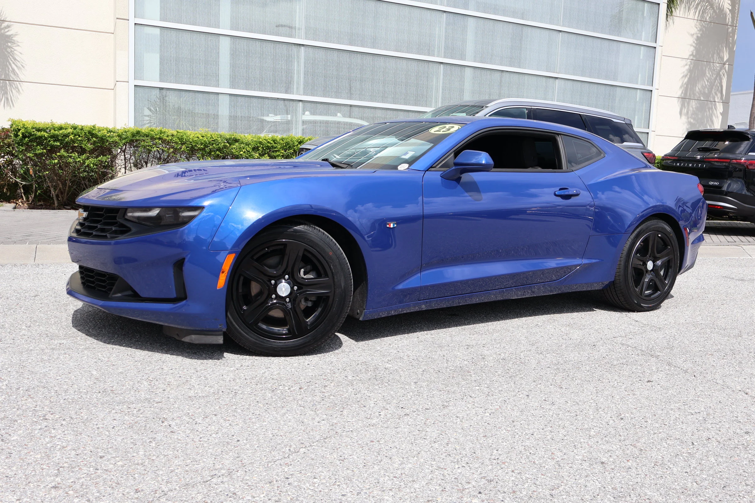2023 Chevrolet Camaro 1LT RWD photo