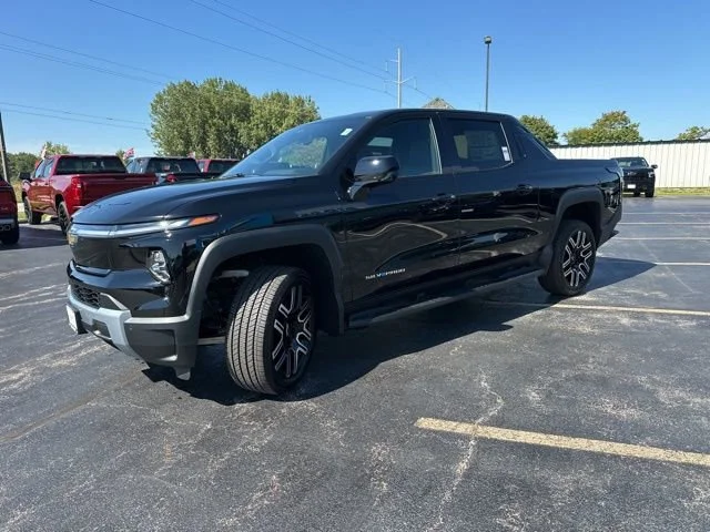 2026 Chevrolet Silverado EV LT - Photo 7