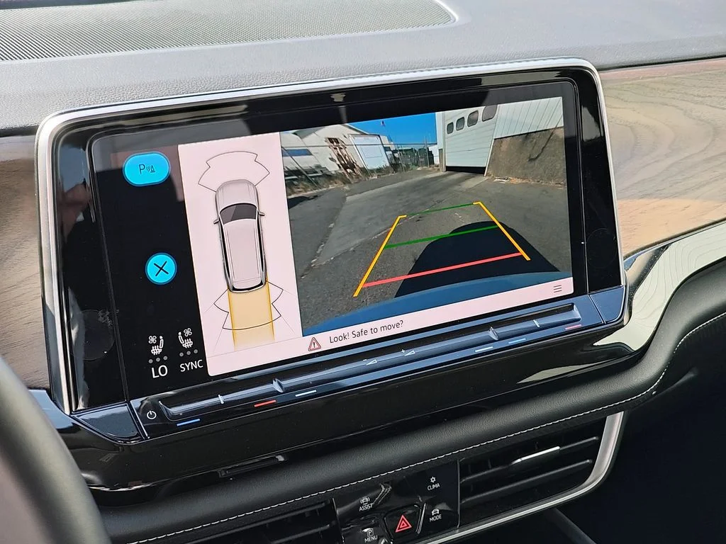 2025 Volkswagen Atlas SE w/Tech - Photo 20