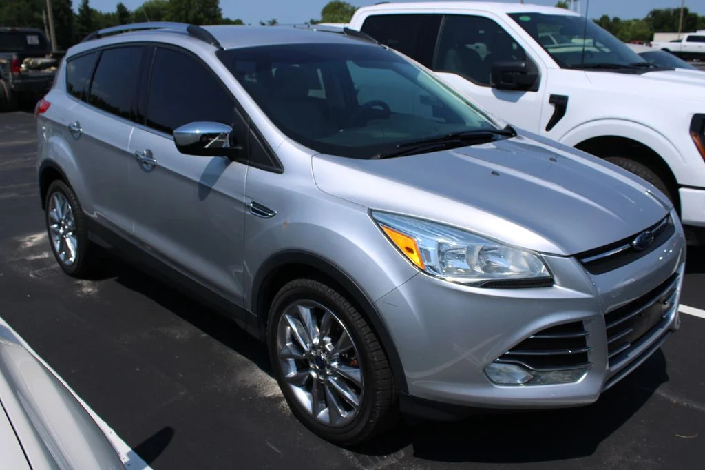 Used 2016 Ford Escape SE with VIN 1FMCU9GX2GUB54460 for sale in Saint James, MO