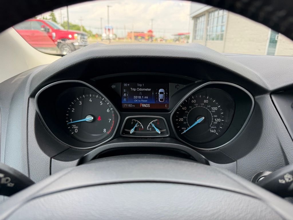 Used 2018 Red Ford Titanium image 10