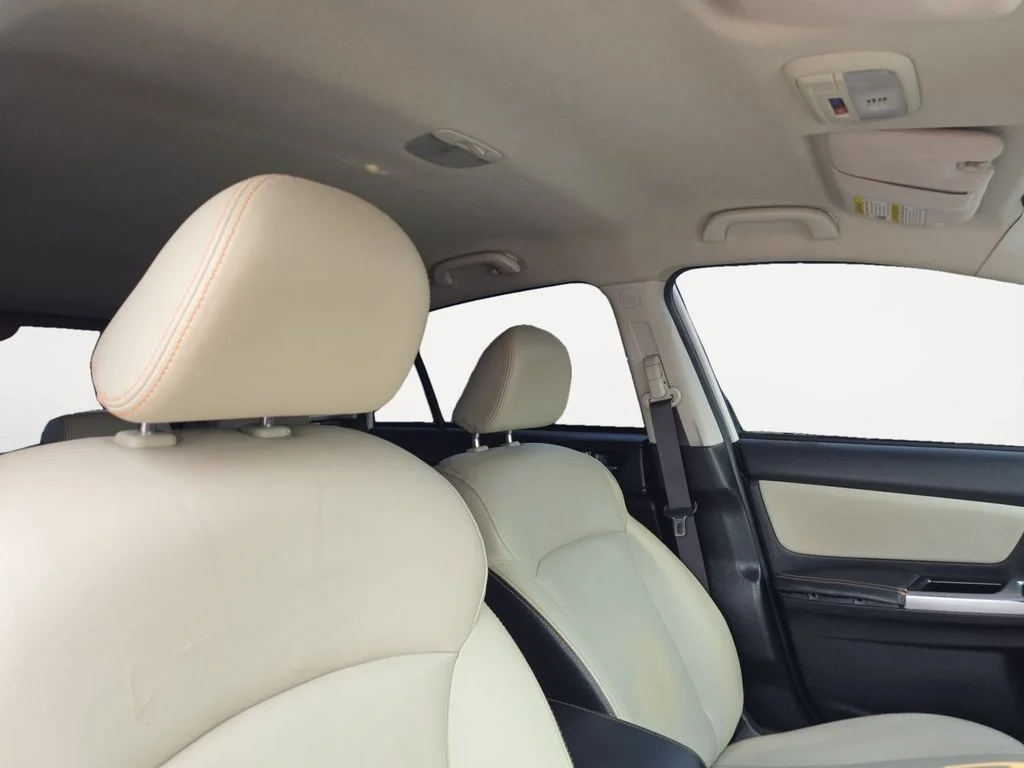 Used 2017 Crystal White Pearl Subaru Limited image 11