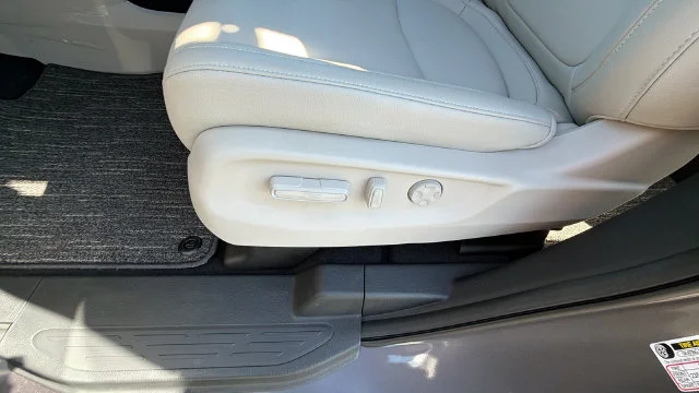 2026 Honda Odyssey EX-L - Photo 18