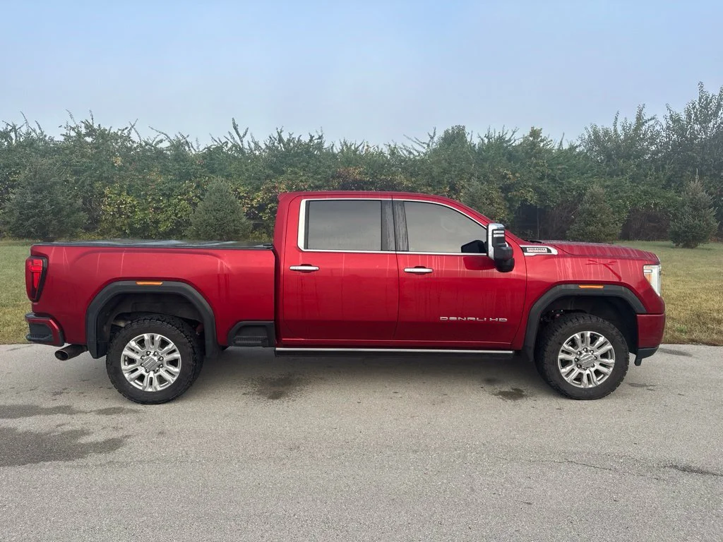 Used 2021 Cayenne Red GMC Denali image 14