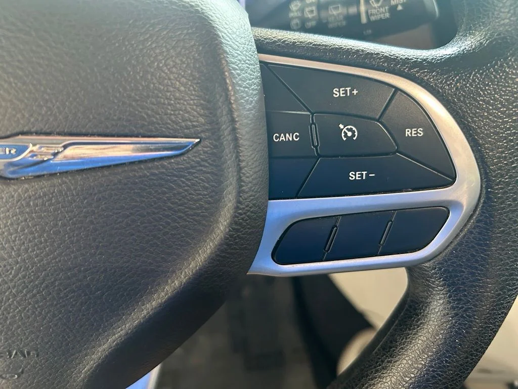 Used 2021 Black Chrysler LXI image 42