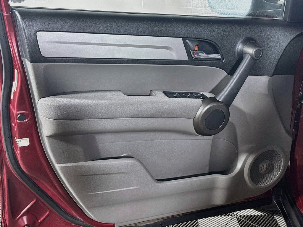 Used 2011 Tango Red Pearl Honda LX image 10