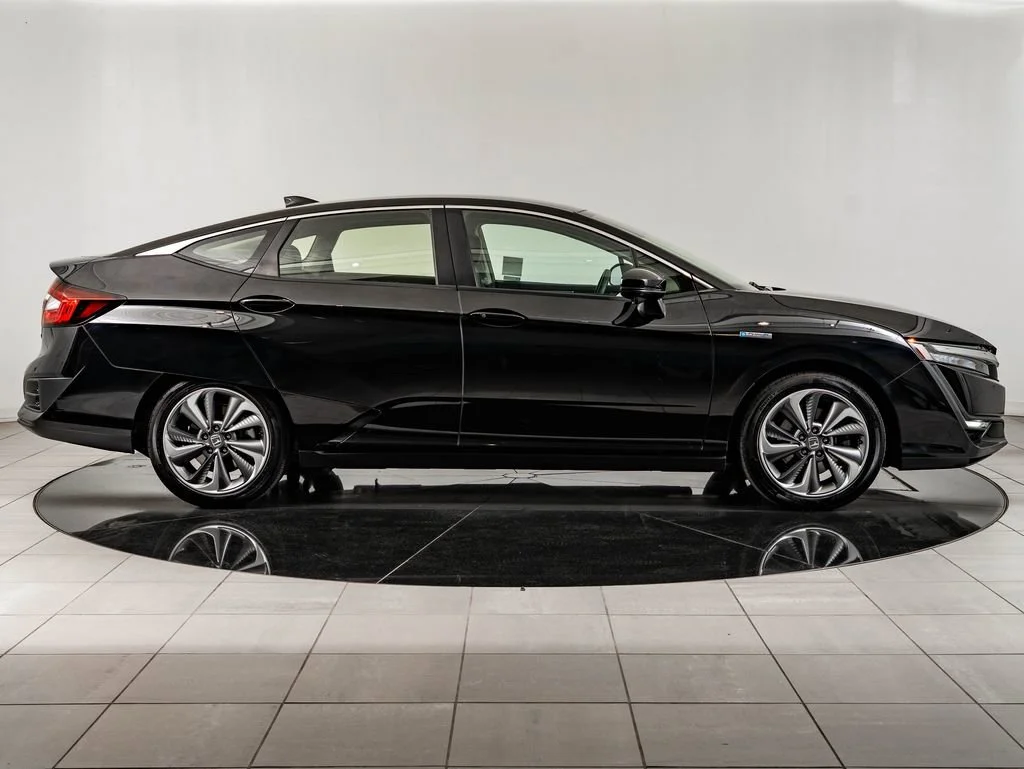 Used 2019 Black Honda  image 11