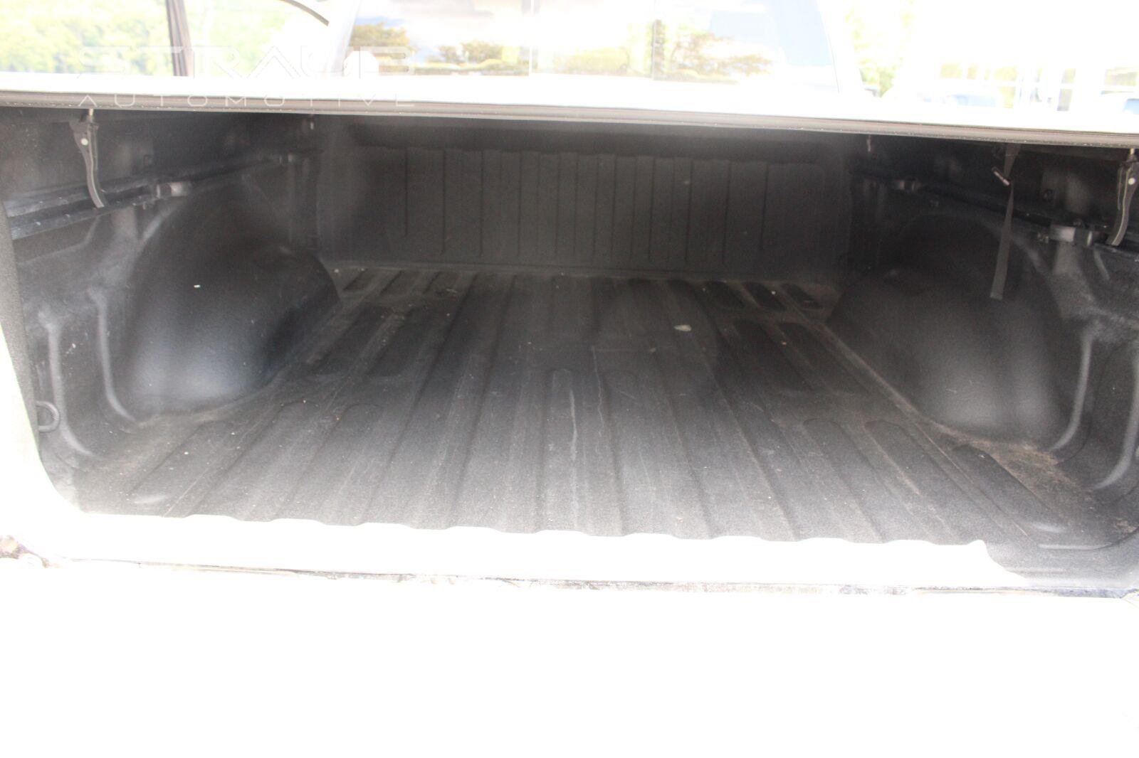 Used 2019 Maximum Steel Metallic Clearcoat Ram Laramie image 19