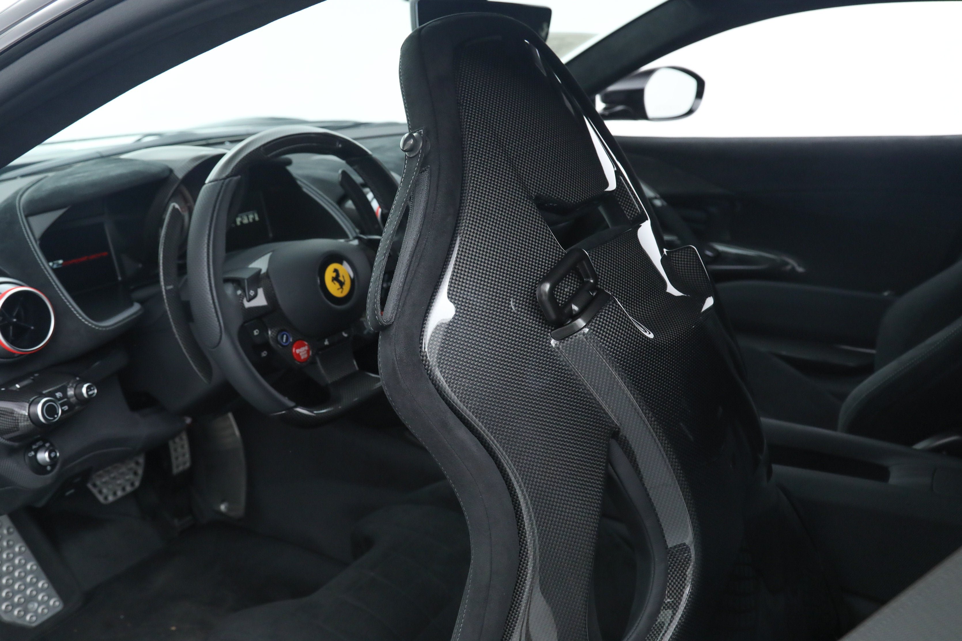 Used 2022 Nero Ferrari  image 28