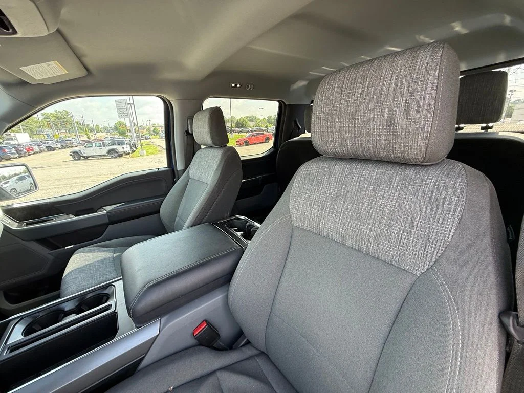 Used 2023 Blue Ford XLT image 14