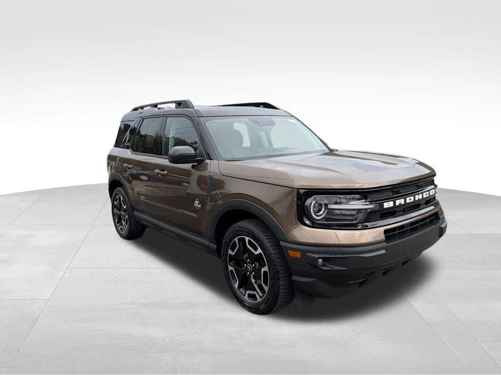 Used 2022 Smoke Metallic Ford Outer Banks image 5