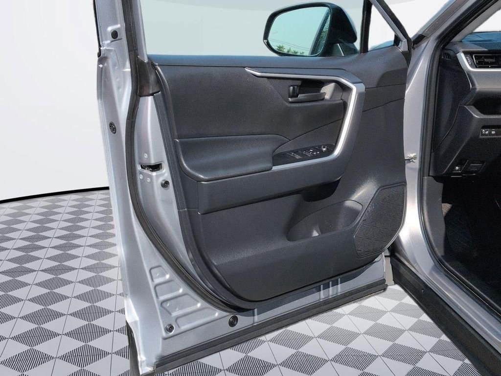 Certified Used 2024 Silver Sky Metallic Toyota LE image 9
