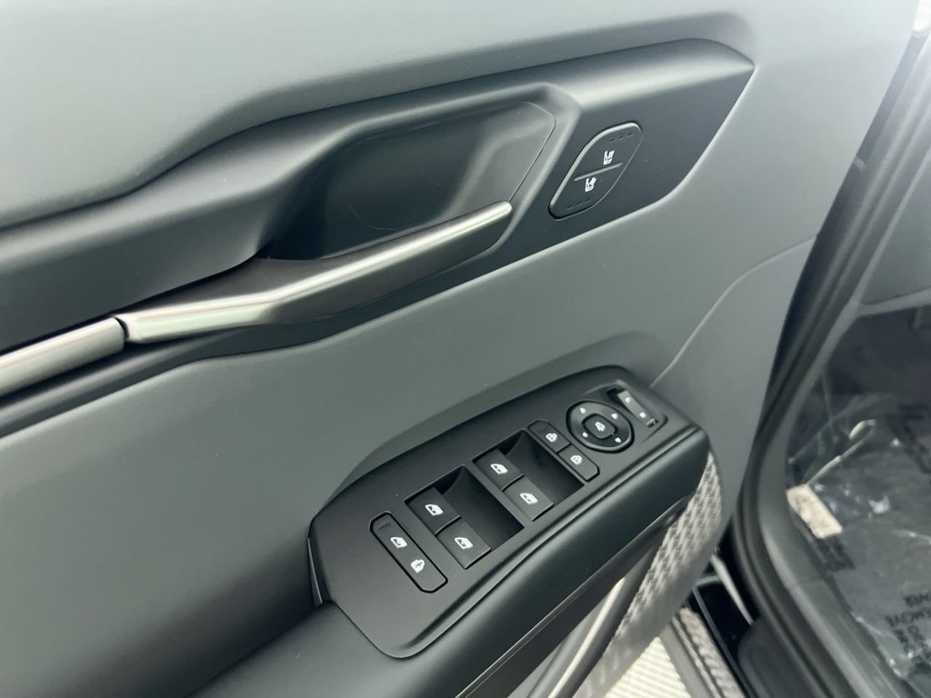 New 2026 Ebony Black Kia Light RWD image 16