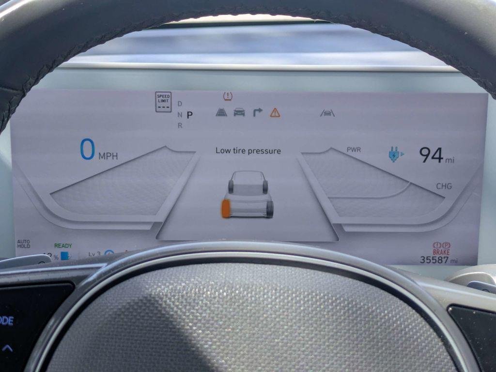 New 2023 Black Hyundai SE image 30