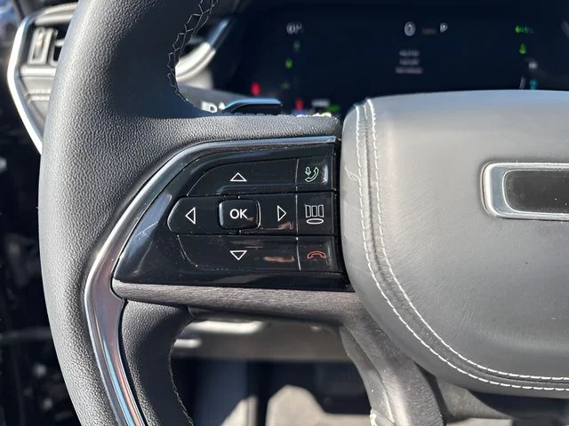 Used 2022 Brown Jeep Overland 4xe image 20