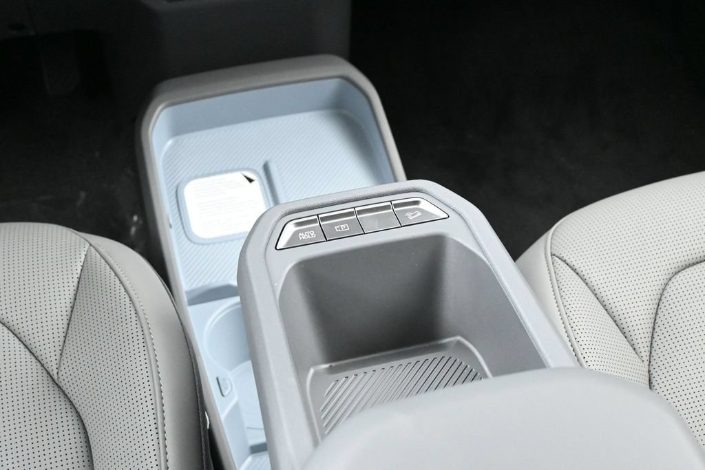 New 2027 Aurora Black Pearl Kia Wind image 16