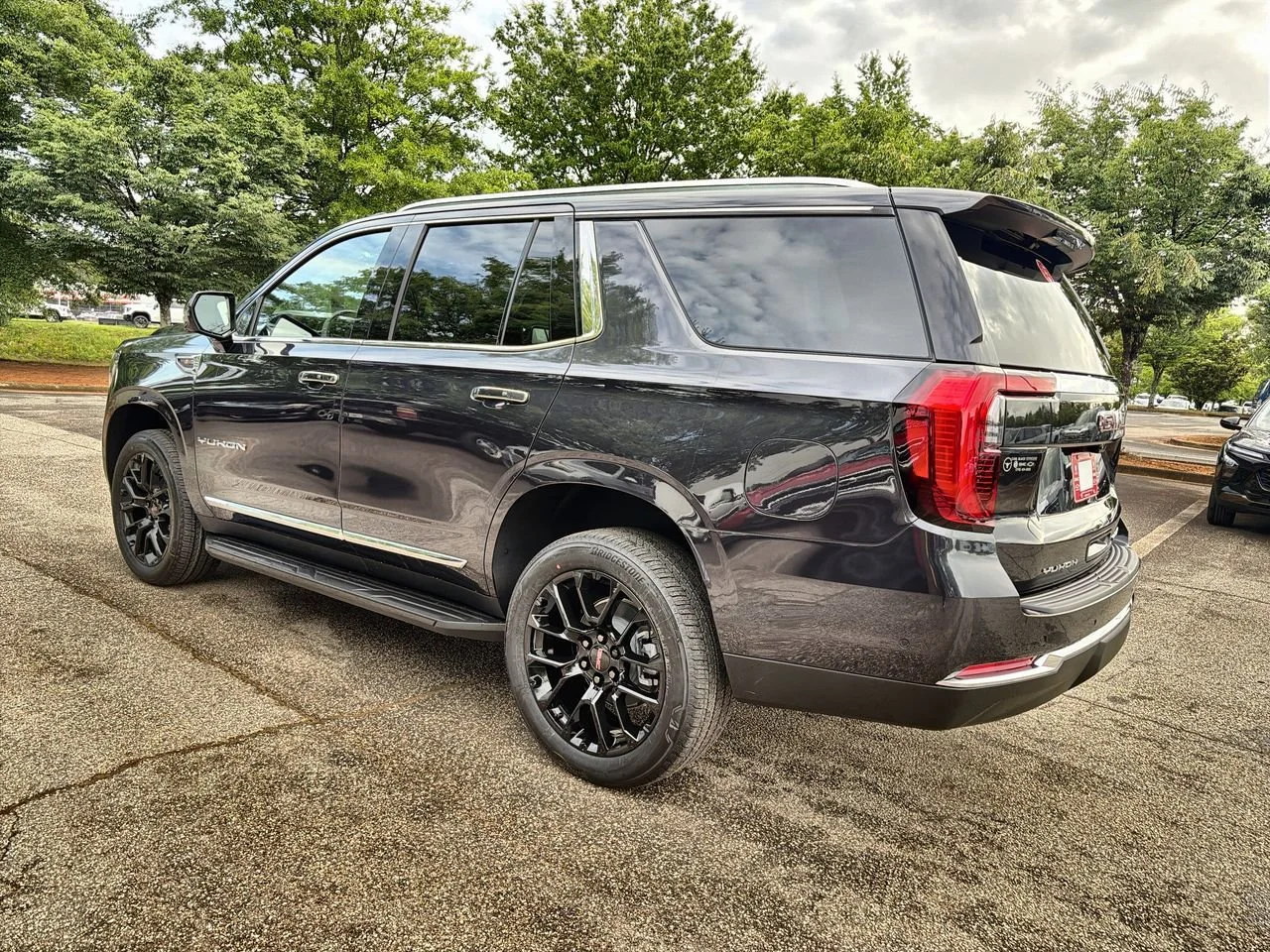 New 2026 Titanium Rush Metallic GMC Elevation image 6