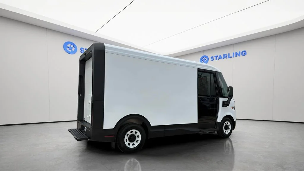 Used 2024 Oyster White BrightDrop EJY image 10
