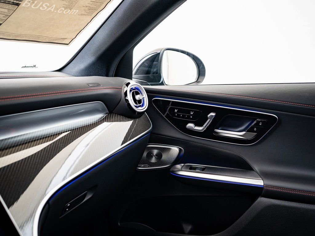 New 2026 MANUFAKTUR Alpine Grey Mercedes-Benz GLC 43 AMG® image 37