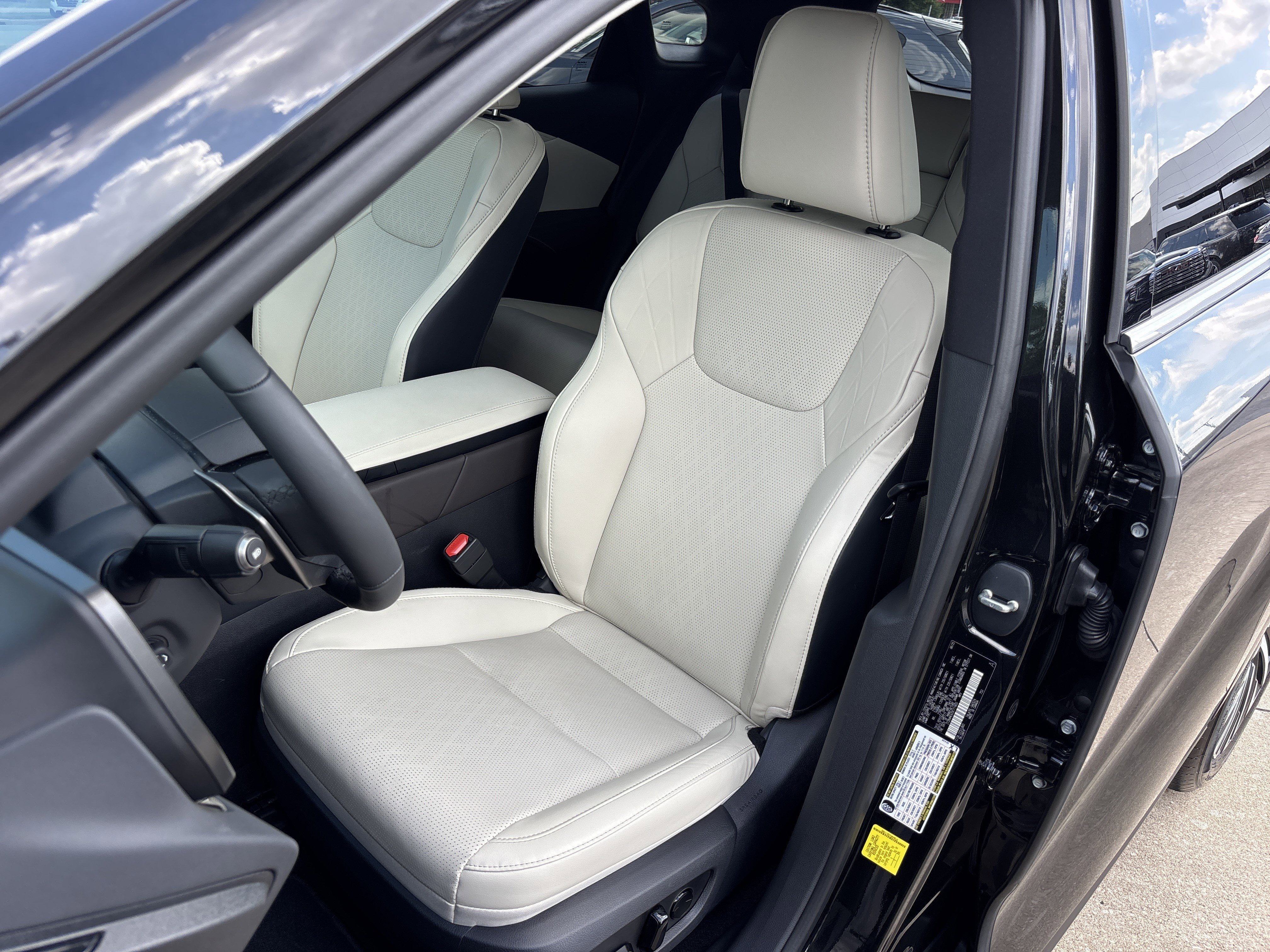 Used 2025 Black Lexus RX 350 Premium Plus image 20