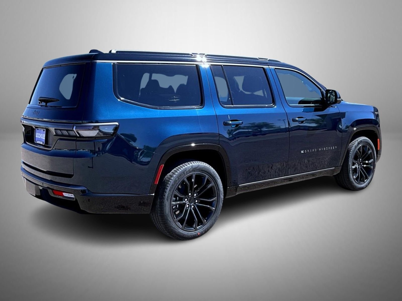 New 2026 Fathom Blue Pearl-Coat Exterior Paint (Late Availability) Jeep Summit Reserve image 5