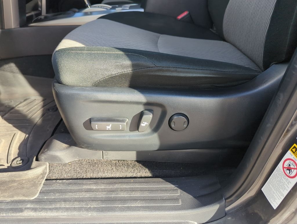 Used 2019 Gray Toyota SR5 image 13