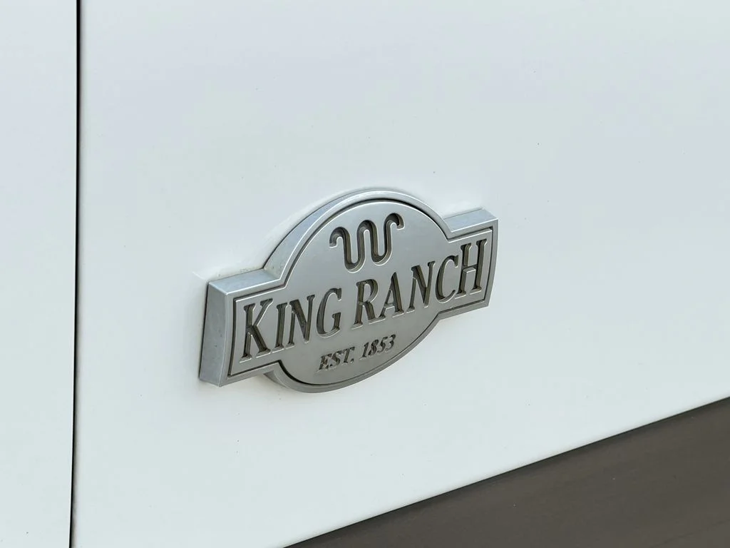Used 2016  Ford King Ranch image 11