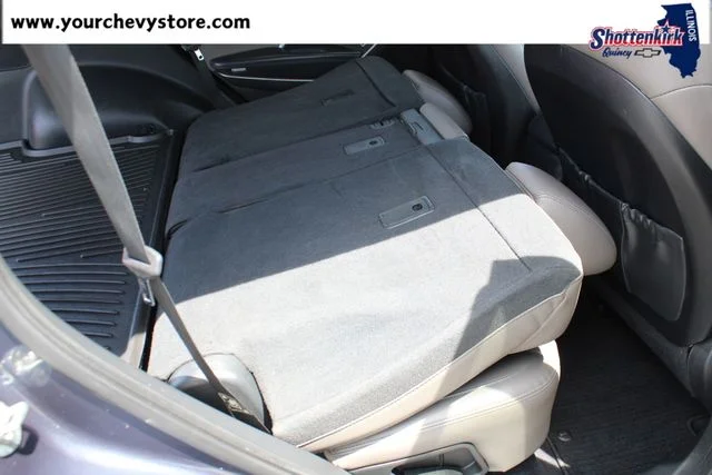 Used 2015 Blue Hyundai Base image 17