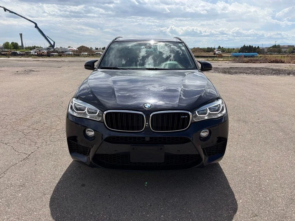 Used 2018 Black BMW Base image 2