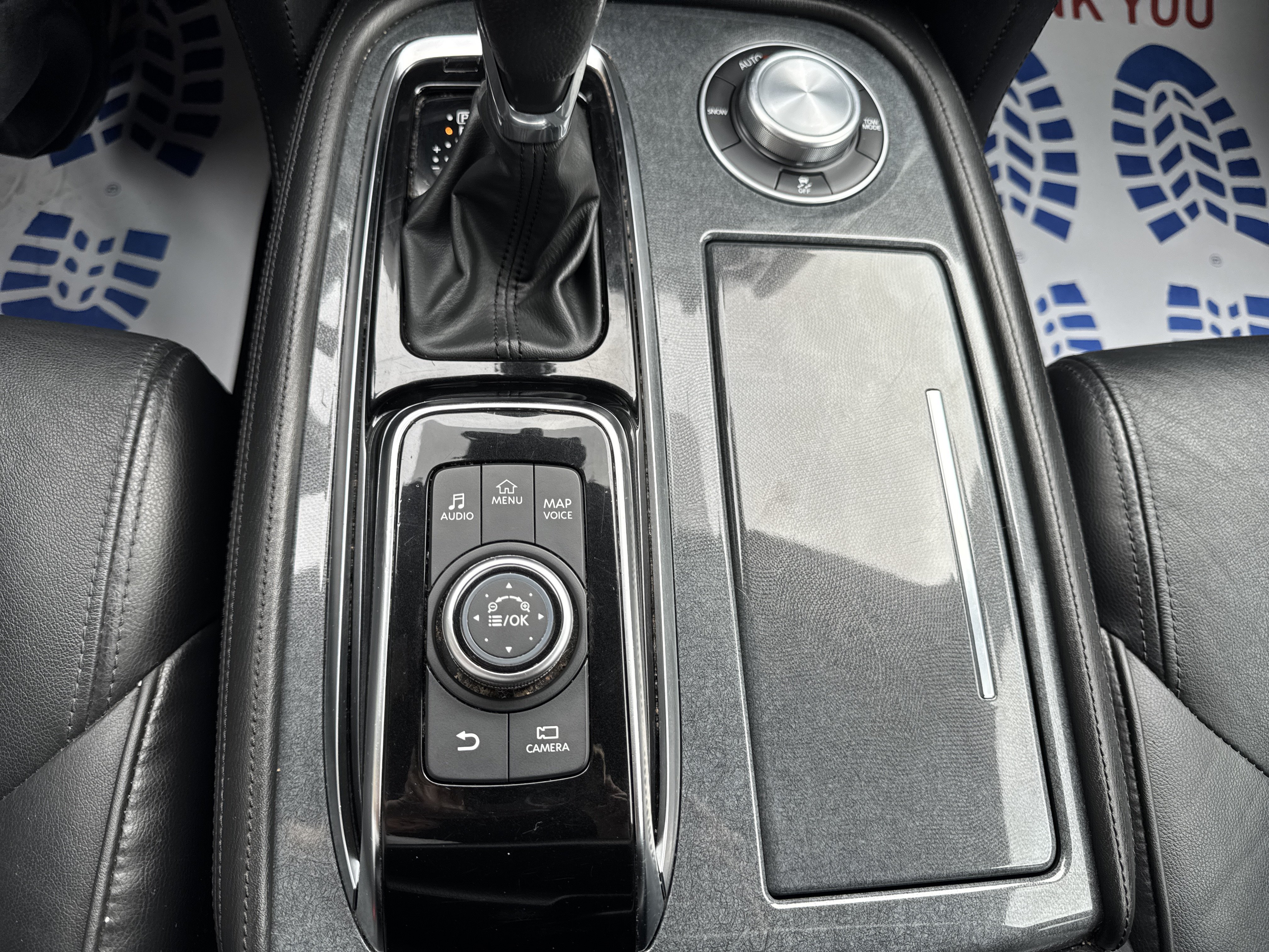 2022 Nissan Armada SL - Photo 27