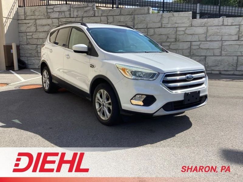 Used 2017 White Ford SE image 1