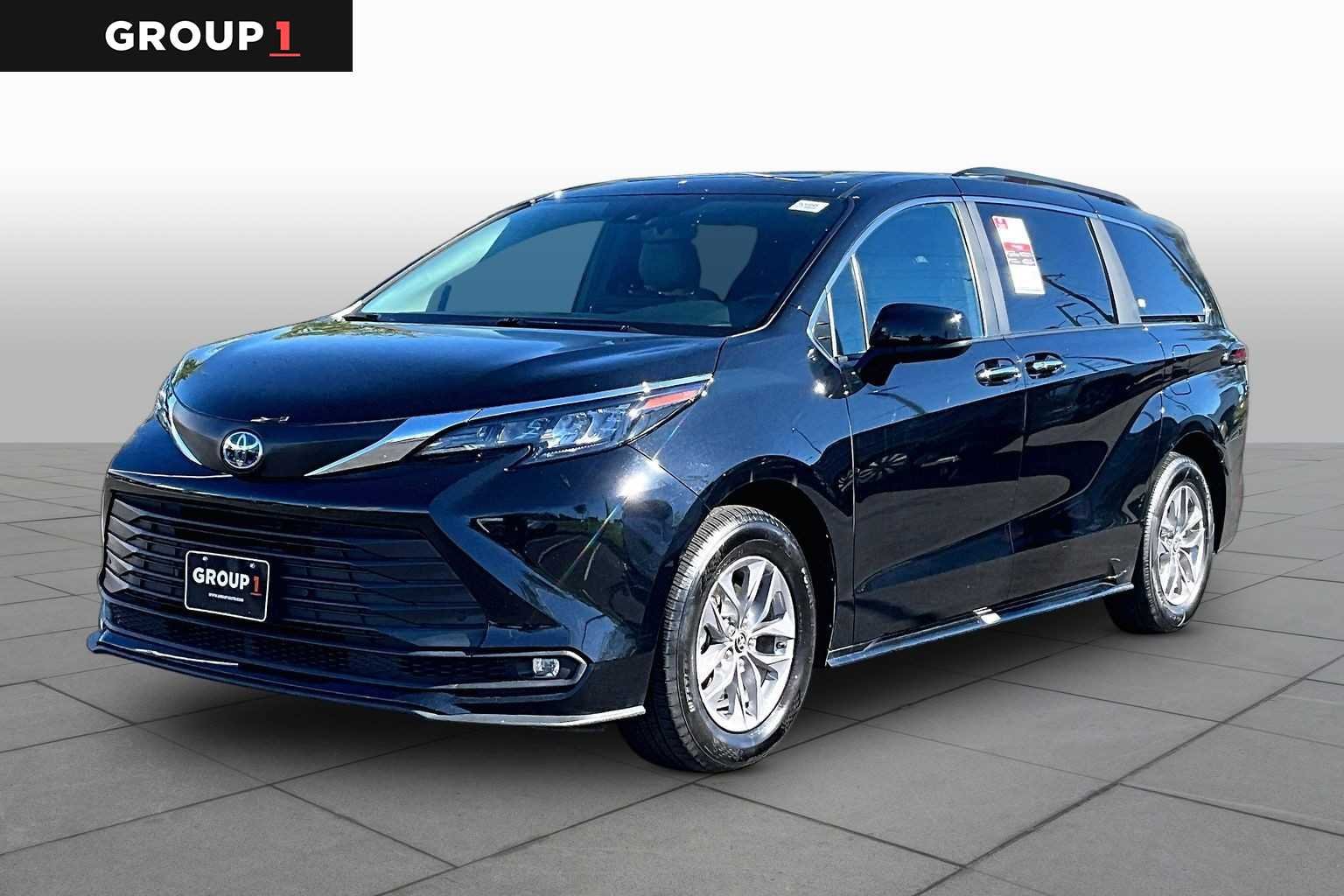 2025 Toyota Sienna XLE