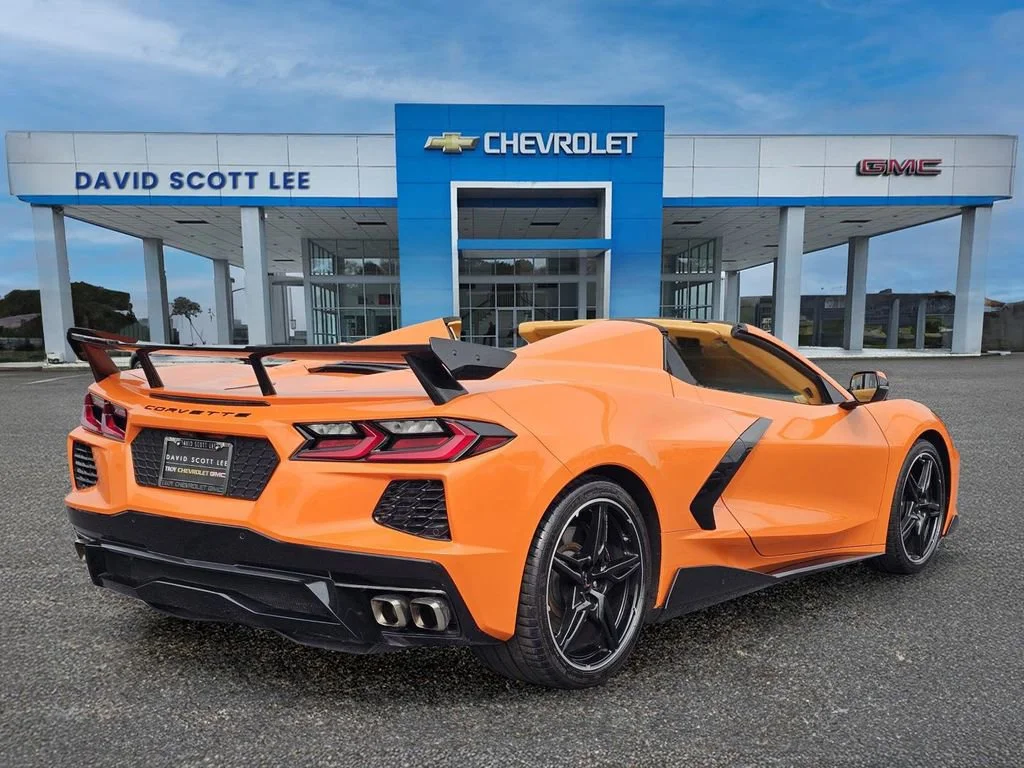 Used 2022 Amplify Orange Tintcoat Chevrolet 3LT image 8