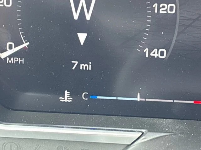 New 2026 Summit White GMC AT4 image 27